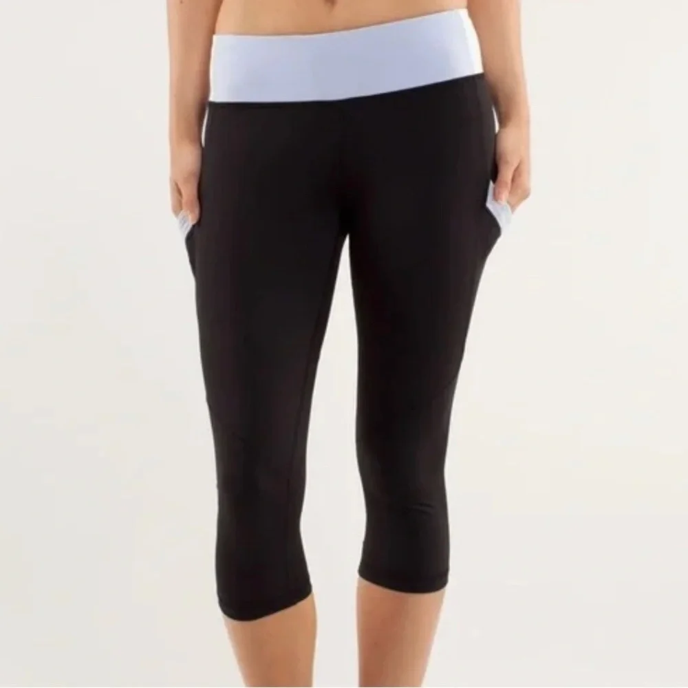 Lululemon Womens mod moves cropped leggings activewear Sz 6 black pockets